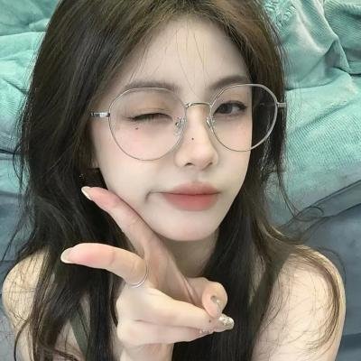 雨中的女人